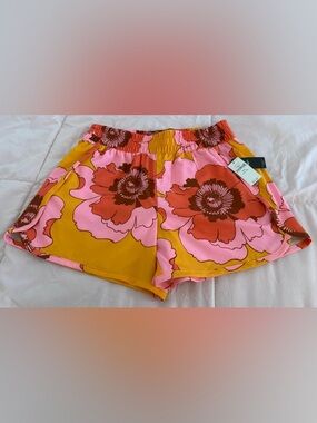 NWT GapFit Dry Fit Floral multicolored Elastic-Waist children Shorts, size XXL